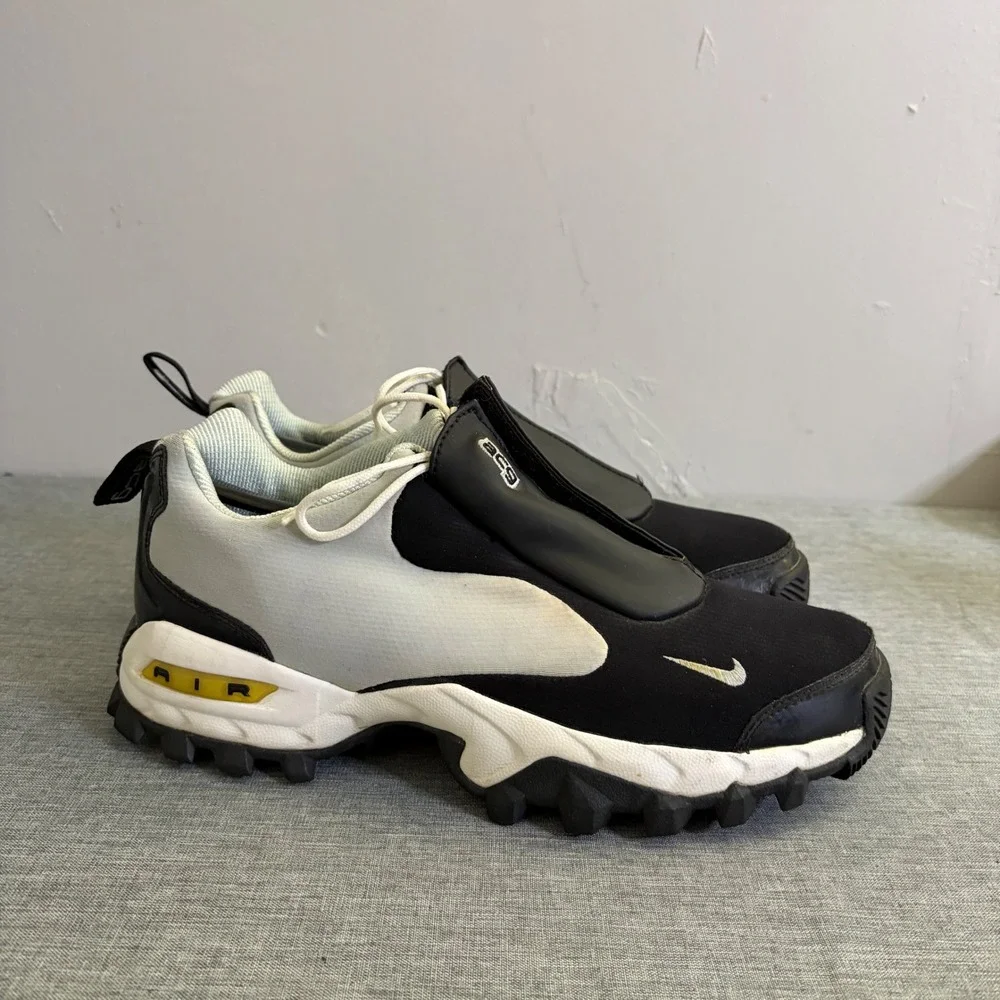 Nike ACG Air Shoes Women 10 Black White 302472-045 Vintage Shroud‎ Trail Hiking